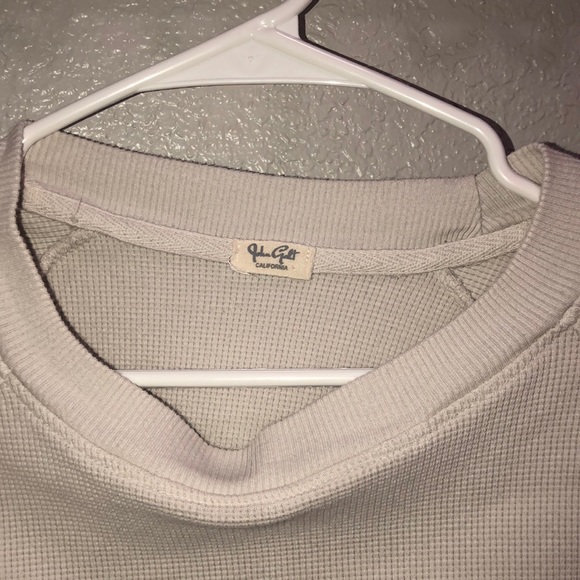 A long sleeve gray cropped sweater - Picture 2 of 5